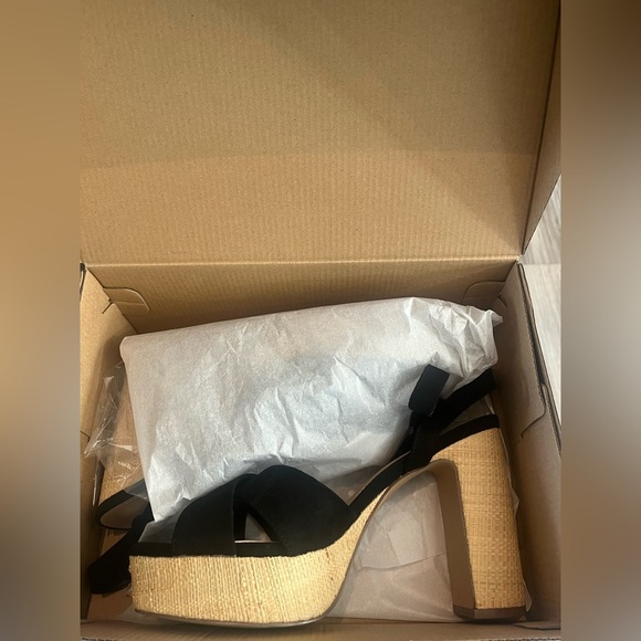 Shoedazzle Tina Crossover Sandals Black Raffia Block Heel Ankle Straps Size 9.5 - Picture 10 of 14